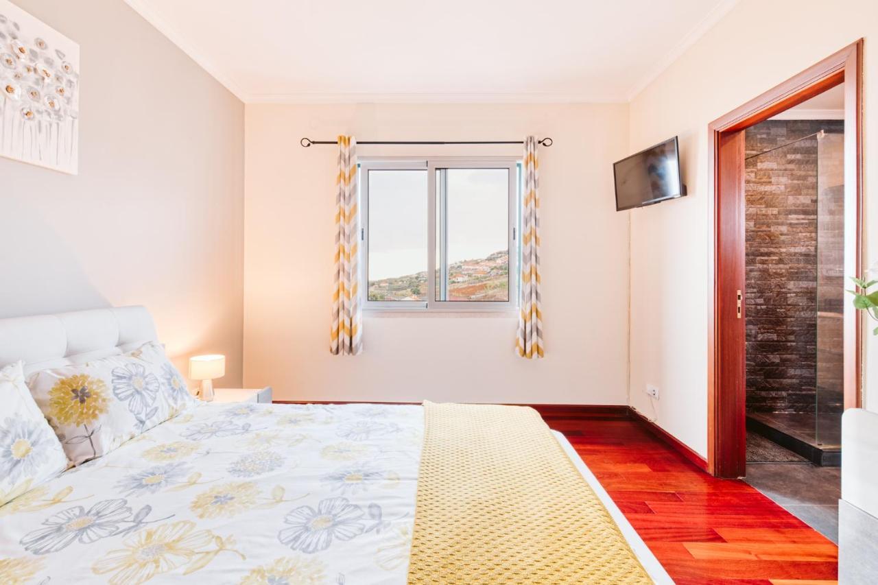 Vip VI - Sea View Apartment Caniço Eksteriør billede