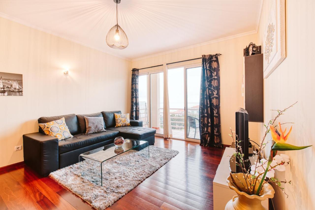 Vip VI - Sea View Apartment Caniço Eksteriør billede